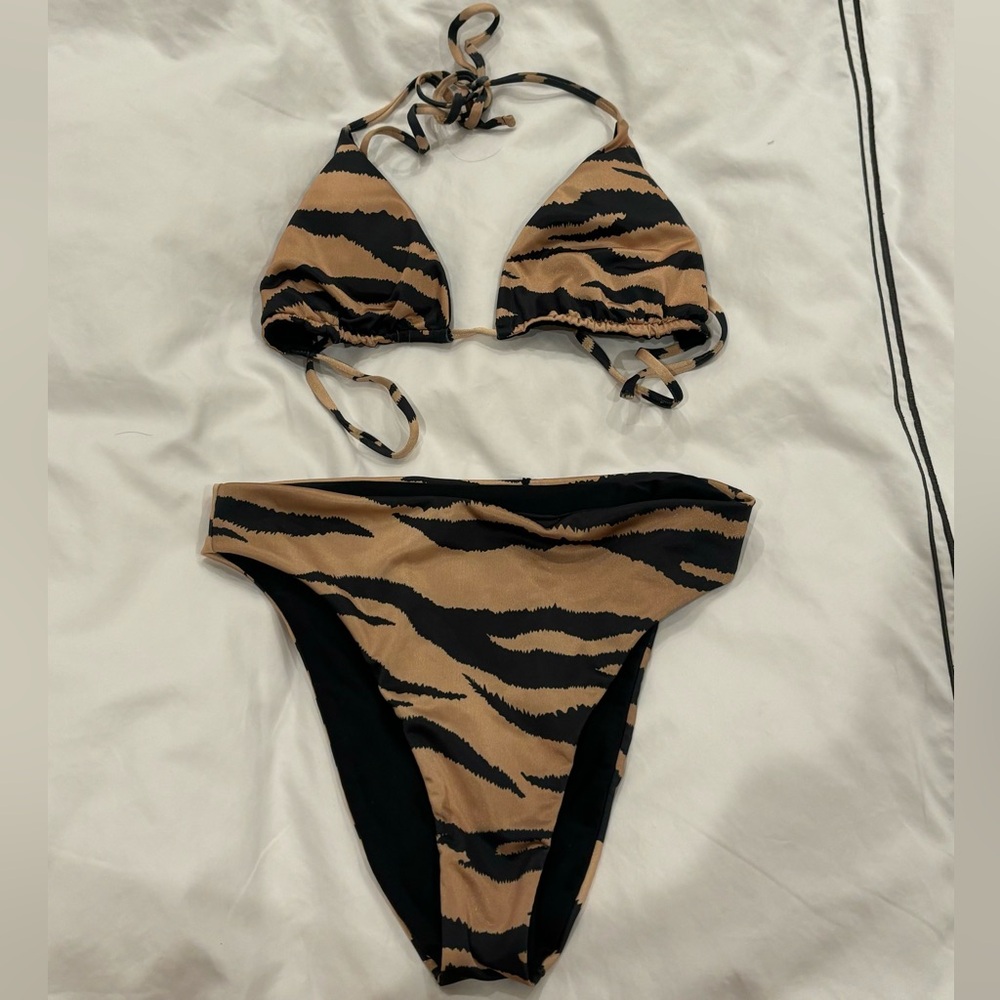 LNA Swim Revolve Bikini set
